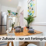 12 Fewos Im Jugendstilhaus Mit Aufzug, Grosser Terrasse, Kingsize-betten, 250mbts Wlan, 55 Zoll Smart-tv - Nur Ein Kurzer Spaziergang Durch Den Park Venedig Zur Kraemerbruecke - Gaststaette Im Haus Διαμέρισμα *