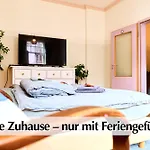 12 Fewos Im Jugendstilhaus Mit Aufzug, Grosser Terrasse, Kingsize-betten, 250mbts Wlan, 55 Zoll Smart-tv - Nur Ein Kurzer Spaziergang Durch Den Park Venedig Zur Kraemerbruecke - Gaststaette Im Haus
