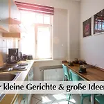 12 Fewos Im Jugendstilhaus Mit Aufzug, Grosser Terrasse, Kingsize-betten, 250mbts Wlan, 55 Zoll Smart-tv - Nur Ein Kurzer Spaziergang Durch Den Park Venedig Zur Kraemerbruecke - Gaststaette Im Haus * Ερφούρτη