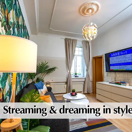 Daire 12 Fewos Im Jugendstilhaus Mit Aufzug, Terrasse, Kingsize-bett, Smart-tv, Etc Erfurt