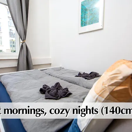 Apartment 12 Fewos Im Jugendstilhaus Mit Aufzug, Terrasse, Kingsize-bett, Smart-tv, Etc Erfurt