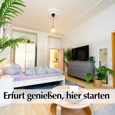 Διαμέρισμα 12 Fewos Im Jugendstilhaus Mit Aufzug, Terrasse, Kingsize-bett, Smart-tv, Etc *