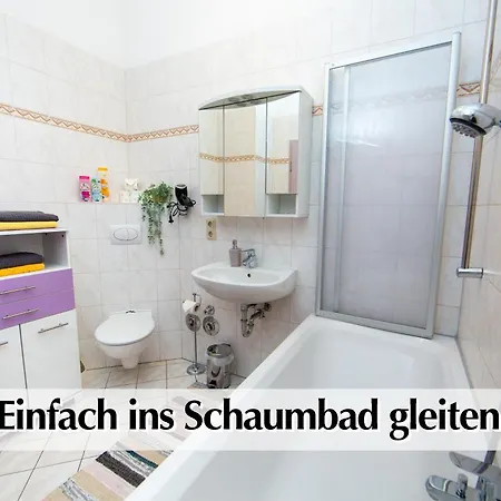12 Fewos Im Jugendstilhaus Mit Aufzug, Grosser Terrasse, Kingsize-betten, 250mbts Wlan, 55 Zoll Smart-tv - Nur Ein Kurzer Spaziergang Durch Den Park Venedig Zur Kraemerbruecke - Gaststaette Im Haus