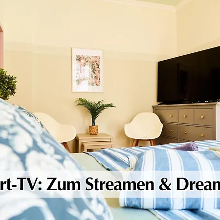 Διαμέρισμα 12 Fewos Im Jugendstilhaus Mit Aufzug, Grosser Terrasse, Kingsize-betten, 250mbts Wlan, 55 Zoll Smart-tv - Nur Ein Kurzer Spaziergang Durch Den Park Venedig Zur Kraemerbruecke - Gaststaette Im Haus *