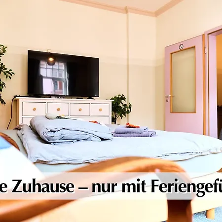 12 Fewos Im Jugendstilhaus Mit Aufzug, Grosser Terrasse, Kingsize-betten, 250mbts Wlan, 55 Zoll Smart-tv - Nur Ein Kurzer Spaziergang Durch Den Park Venedig Zur Kraemerbruecke - Gaststaette Im Haus