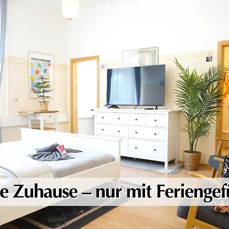 12 Fewos Im Jugendstilhaus Mit Aufzug, Grosser Terrasse, Kingsize-betten, 250mbts Wlan, 55 Zoll Smart-tv - Nur Ein Kurzer Spaziergang Durch Den Park Venedig Zur Kraemerbruecke - Gaststaette Im Haus