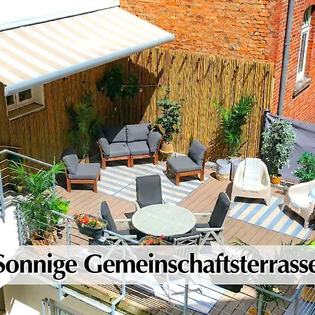 Διαμέρισμα 12 Fewos Im Jugendstilhaus Mit Aufzug, Grosser Terrasse, Kingsize-betten, 250mbts Wlan, 55 Zoll Smart-tv - Nur Ein Kurzer Spaziergang Durch Den Park Venedig Zur Kraemerbruecke - Gaststaette Im Haus *
