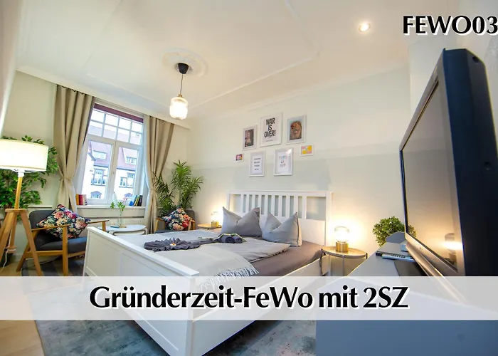 Appartamento 12 Fewos Im Jugendstilhaus Mit Aufzug, Grosser Terrasse, Kingsize-betten, 250mbts Wlan, 55 Zoll Smart-tv - Nur Ein Kurzer Spaziergang Durch Den Park Venedig Zur Kraemerbruecke - Kostenlose Parkplaetze In Den Umliegenden Strassen - Gaststaette Im Haus *